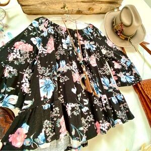 Style & CO off shoulder boho floral Gypsy raffle sleeves blouse shabby chic vibe
